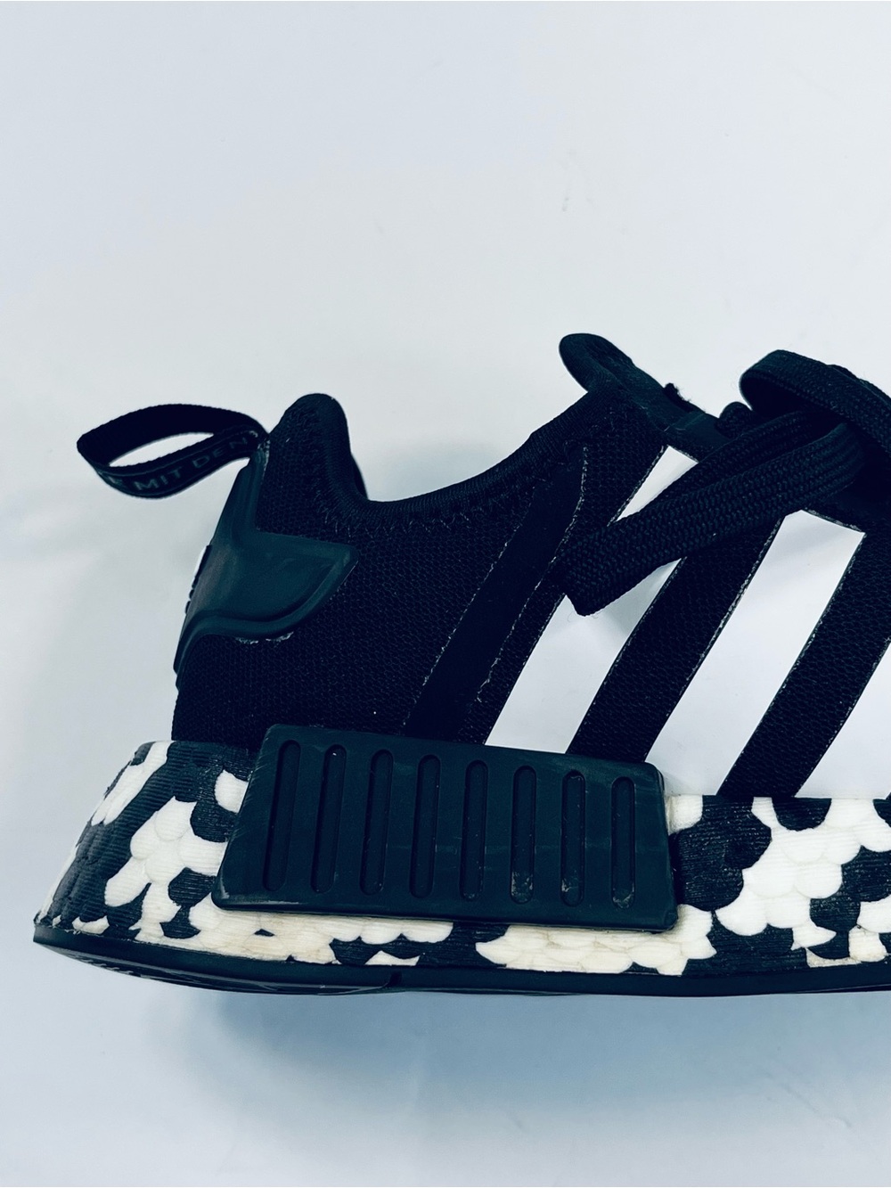 Adidas Youth NMD R 1 Running Shoes #GW9594 Black White Speckled Boys:6 Sneakers - Picture 7 of 15